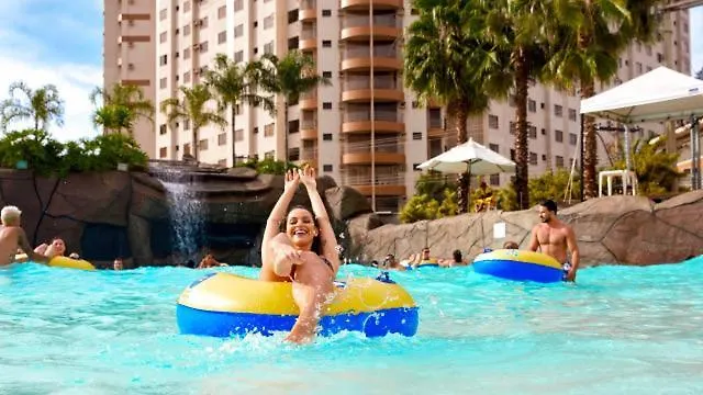 Apartamentos Com Piscinas Em Caldas Novas